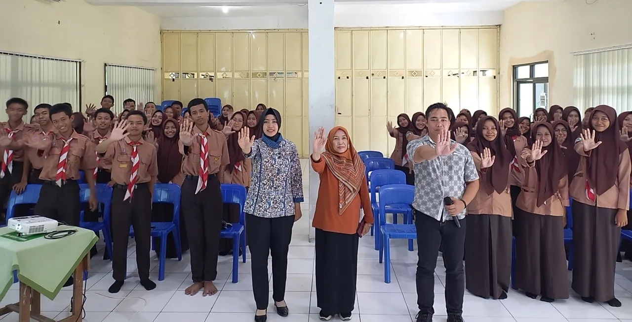Giat Satres Narkoba Polresta Mojokerto SMAN 1 Gedeg KONDUSIP