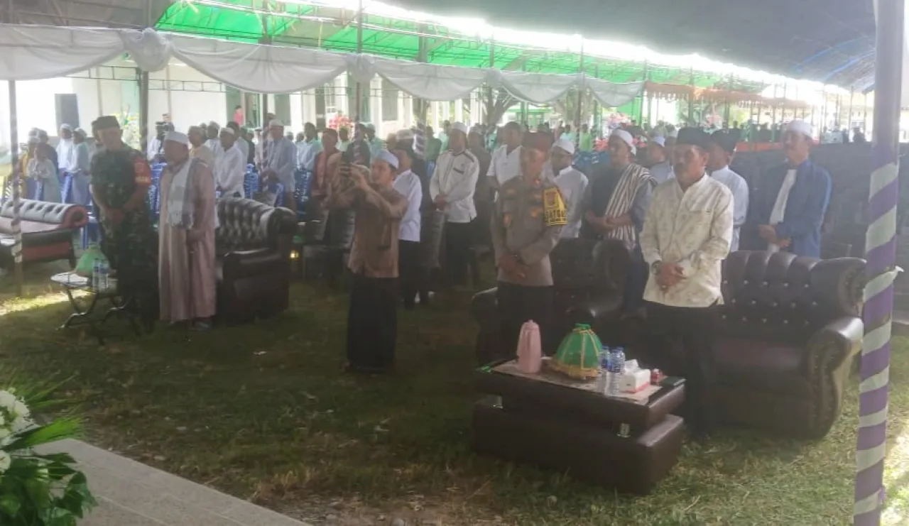 Kapolsek Ampana Tete Hadiri Peringatan Maulid Nabi Muhammad SAW 1446 H