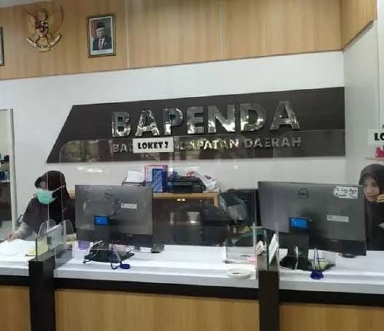 Pelayanan : Suasana kantor Bapenda Kabupaten Jombang lengang karean ada penundaan pembayaran PBB-P2 untuk ASN, Kades, Perangkat Desa, dan tenaga Non ASN dilingkup Pemkab Jombang