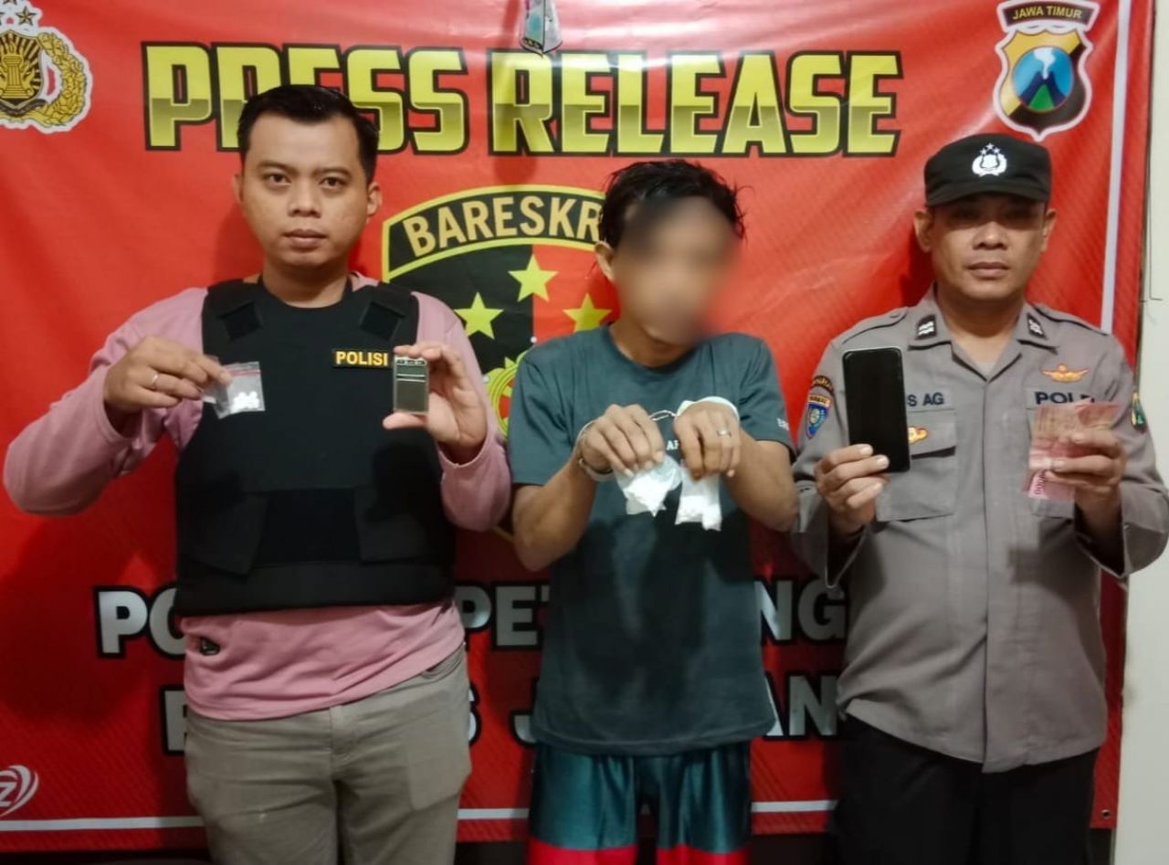 Rilis : Polsek Peterongan menggelar pers rilis hasil ungkap peredaran Narkoba di wilayah hukumnya (doc.penmas.sek.terongan/darmanto_beritaformat.com)