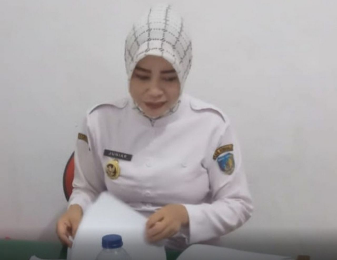 Oknum Kades Siweli inisial J saat masih menjabat yang saat ini sudah ditetapkan sebagai tersangka oleh Kejari Kabupaten Donggala (foto : faisal_beritaformat.com)