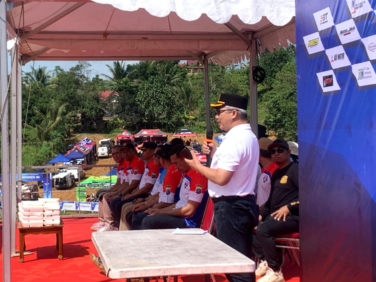 Kapolresta Balikpapan, Kombes Pol. Anton Firmanto, SH., S.I.K., M.Si., saat menghadiri kejuaraan motocross dan grass track (foto : humasrestabalikpapan/salahudin_beritaformat.com)