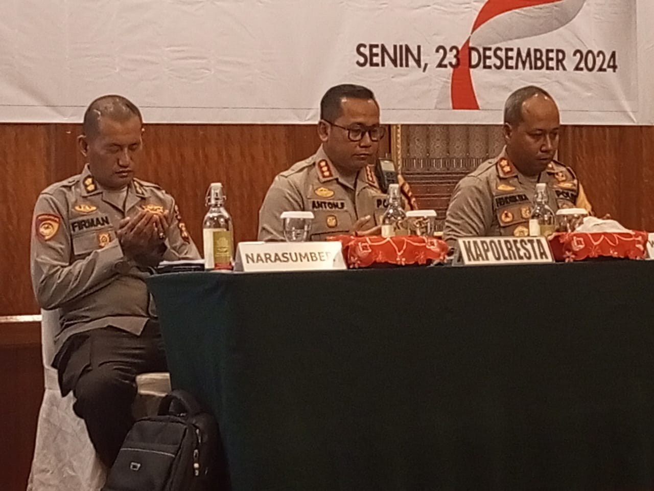 Kapolresta Balikpapan Kombes Pol Anton Firmanto saat memimpin acara penyerapan DIPA T.A 2025 (foto : humas Resta Balikpapan/salahudin_beritaformat.com)