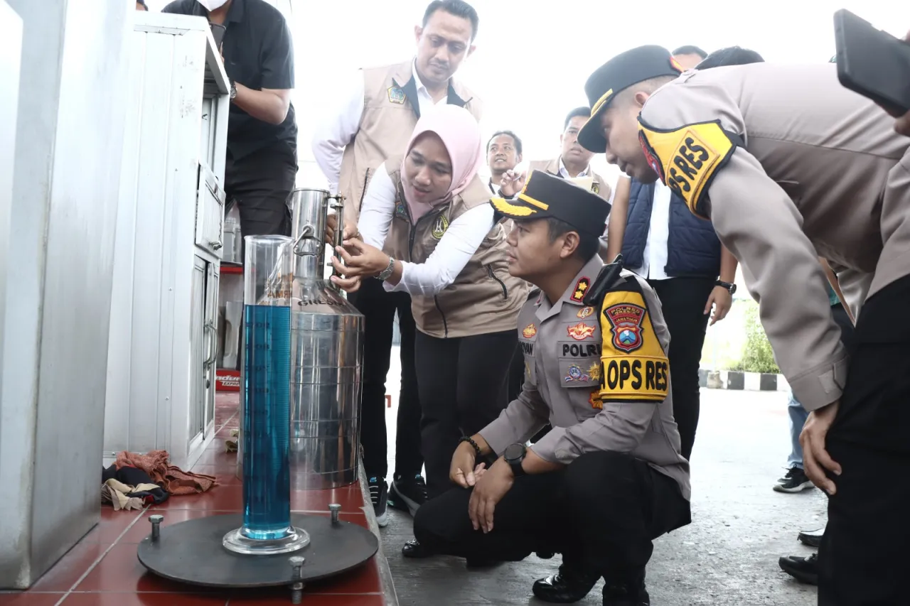 Polres Gresik dan UPT Metrologi Gresik Lakukan Inspeksi Mendadak di SPBU