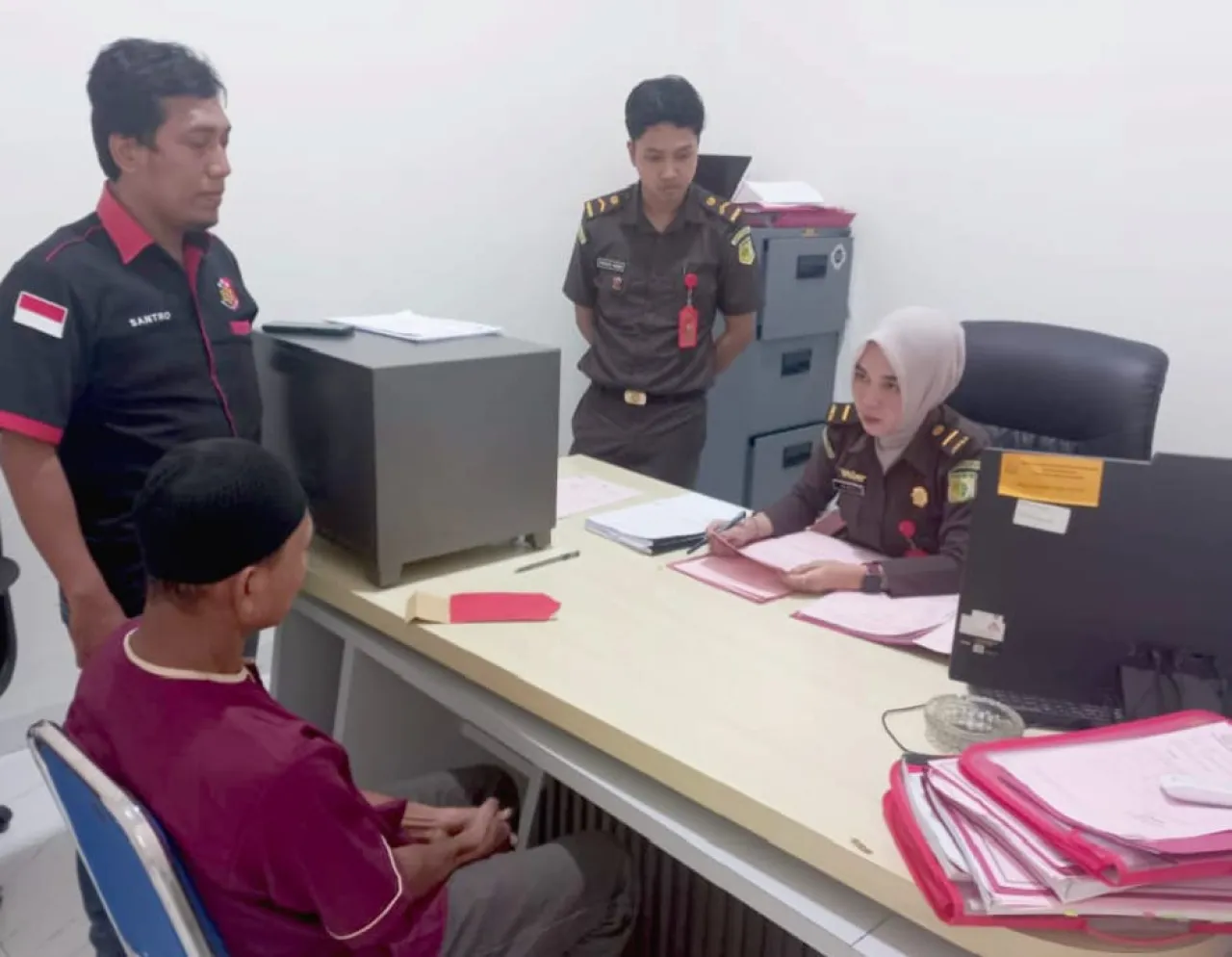 Sigi Beraksi! Polres Sigi Serahkan Dua Tersangka Kasus Persetubuhan dan KDRT ke Kejaksaan