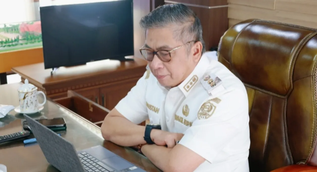 Wabup Barru Berikan Pembekalan KKN Unhas, Dorong Mahasiswa Kembangkan Potensi Desa