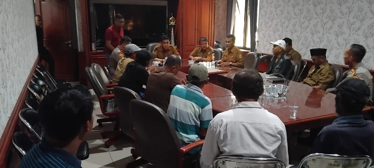 Bupati Parigi Moutong Putuskan Nonaktifkan Kades Bambalemo