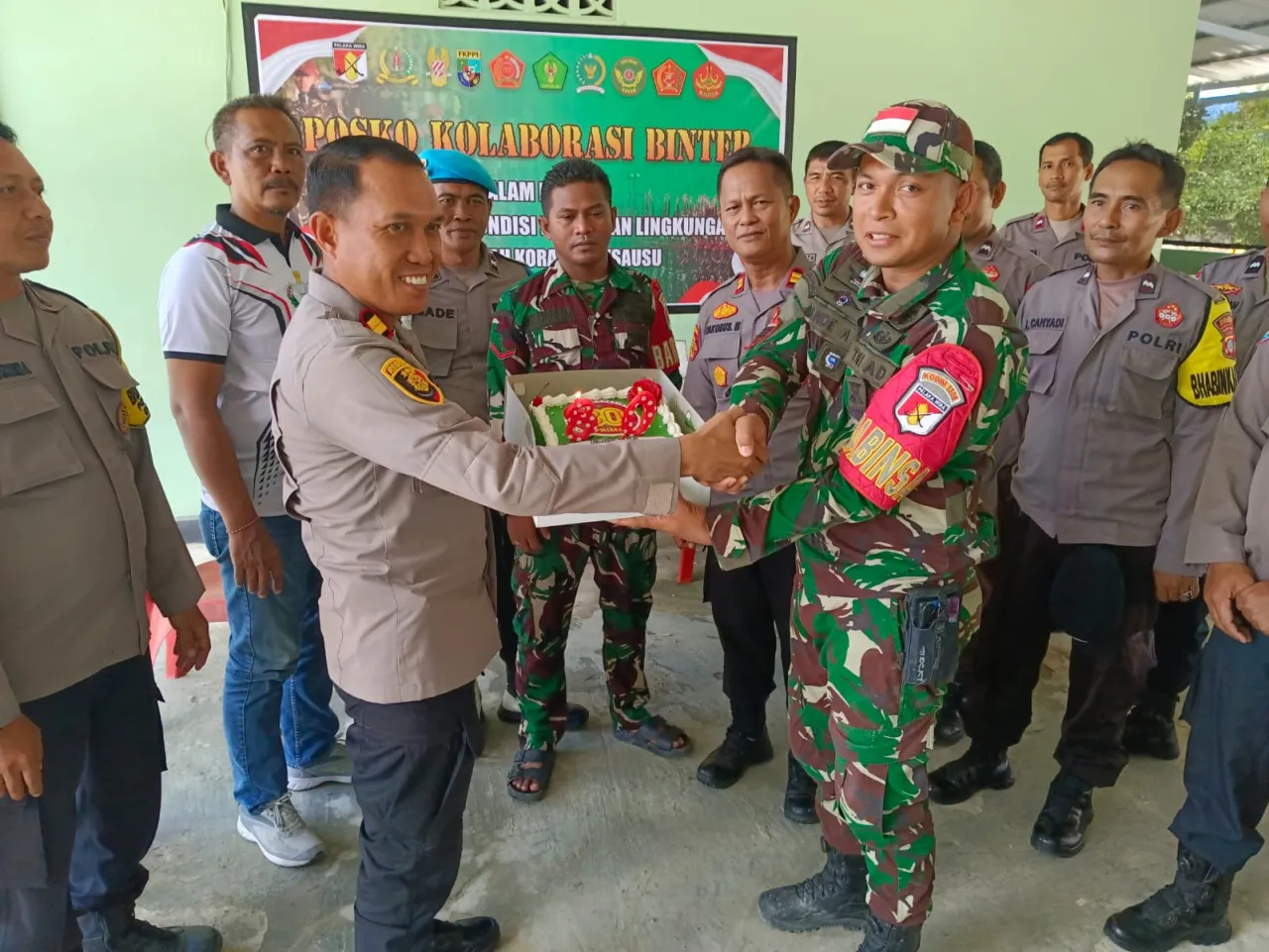 TNI–Polri Sausu dan Torue Perkuat Sinergi Lewat Kunjungan HUT TNI ke-80
