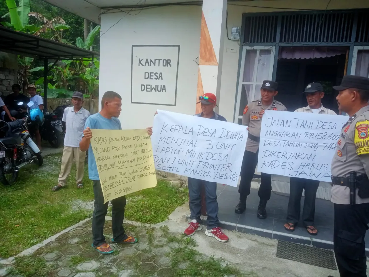 Jual Tanah Adat ke Perusahaan, Warga Dewua–Sangginora Geruduk DPRD Poso