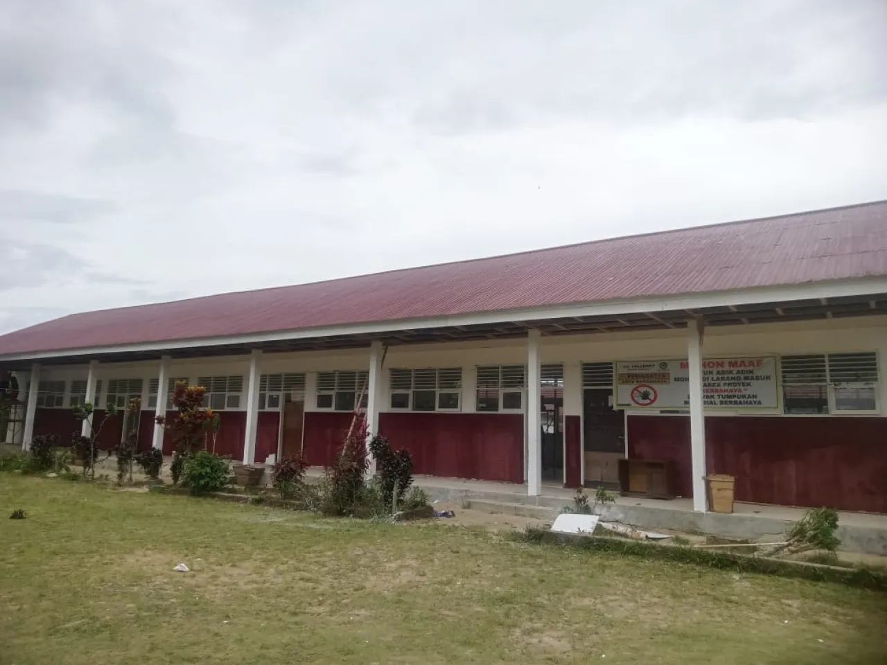Empat Sekolah di Kawasan Transmigrasi Palolo Direhab, Guru Keluhkan Minimnya Fasilitas Dasar