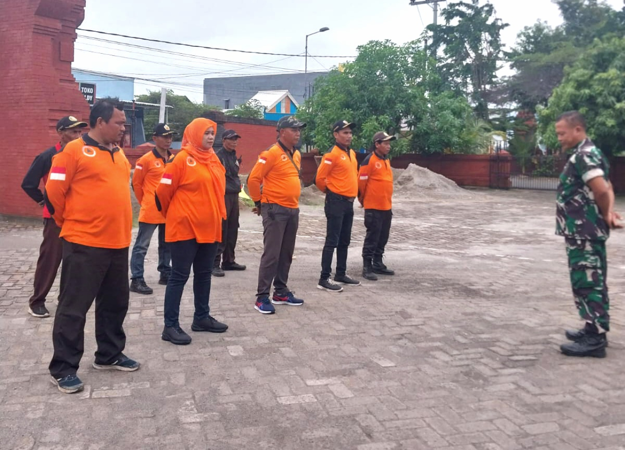 Apel pembukaan PAM Nataru 2024/2025 di Makoramil Mojoanyar (foto : hartono_beritaformat.com)