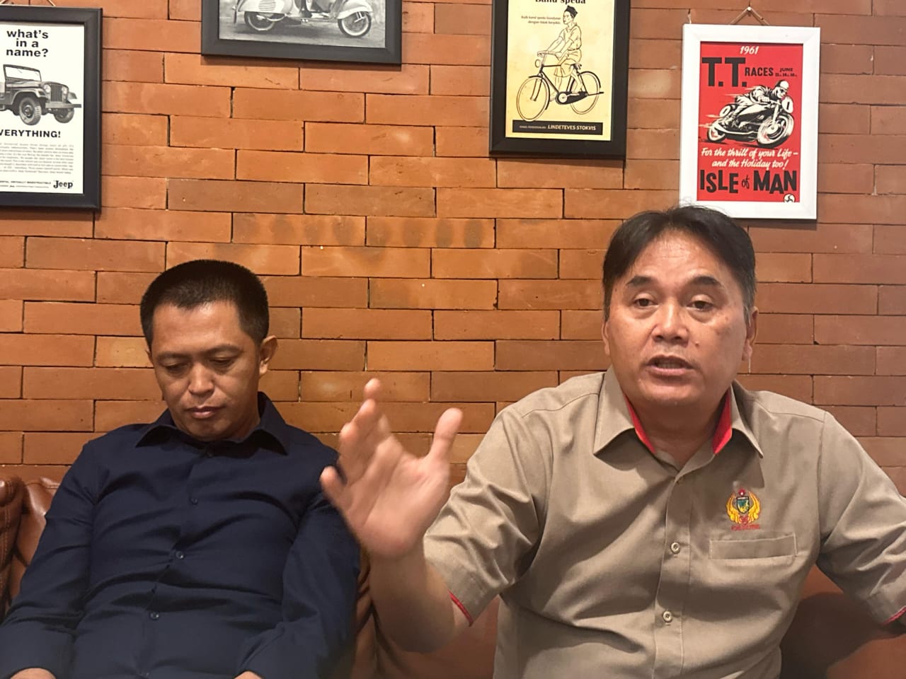 Kuasa Hukum Polda Sulteng, AKP Tirtayasa Efendi, S.H., M.H., saat memberikan perkembangan kasus Hendak Mangkali (foto : asri_beritaformat.com)
