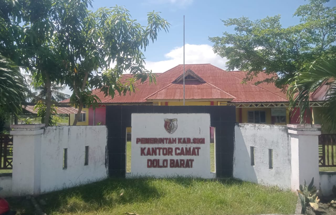 Kantor Kecamatan Dolok Barat (foto : asri_beritaformat.com)