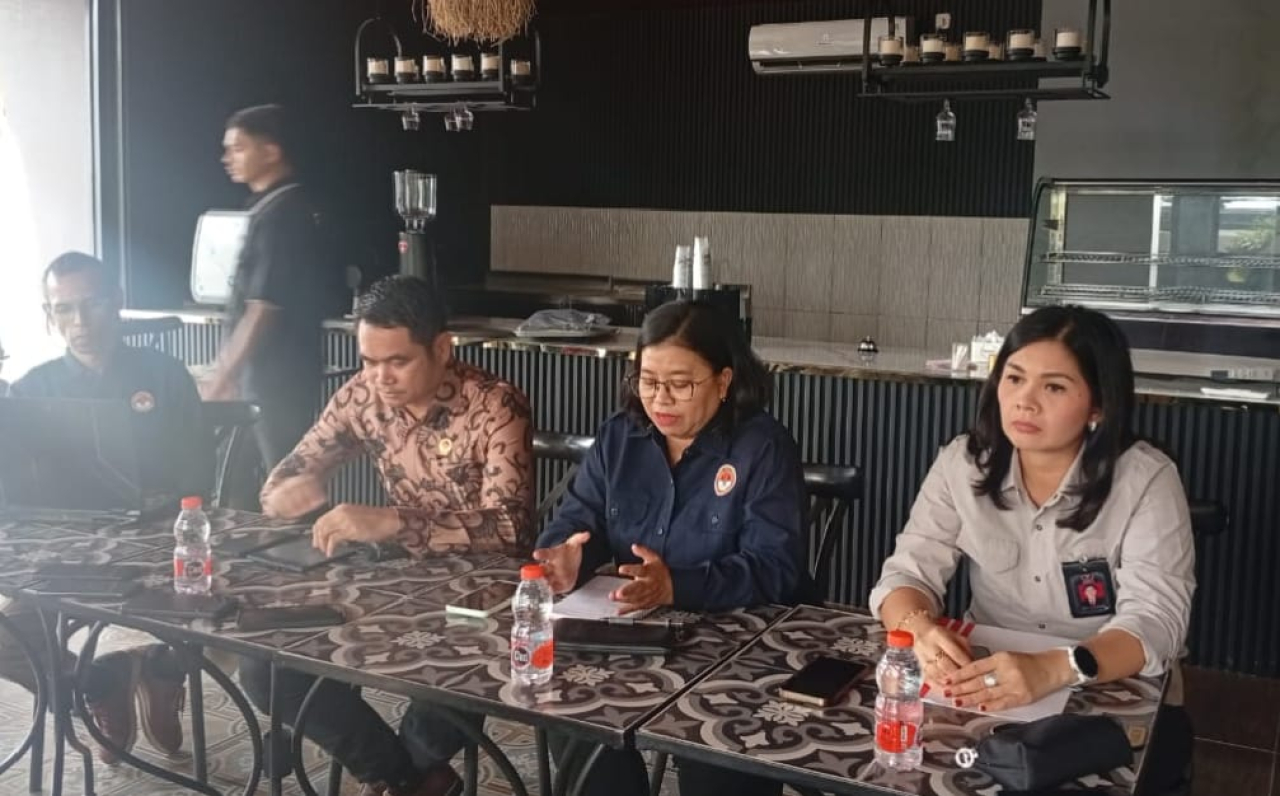 Wakil Ketua LPSK dan Perwakilan BNPT Prov Sulteng sosialisasikan perpanjangan batas waktu pengajian kompensasi korban terorisme (foto : agus_beritaformat.com)