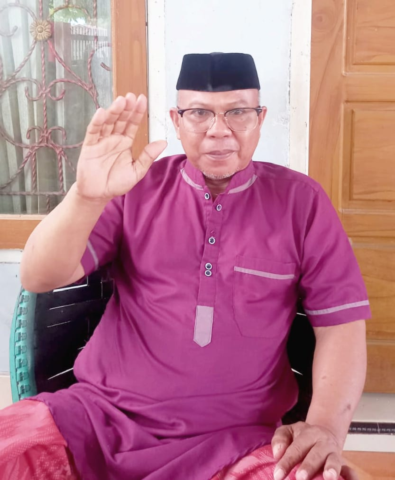 Kepala Sekolah SMAN 1 Parigi, Ardina (foto : enos_beritaformat.com)