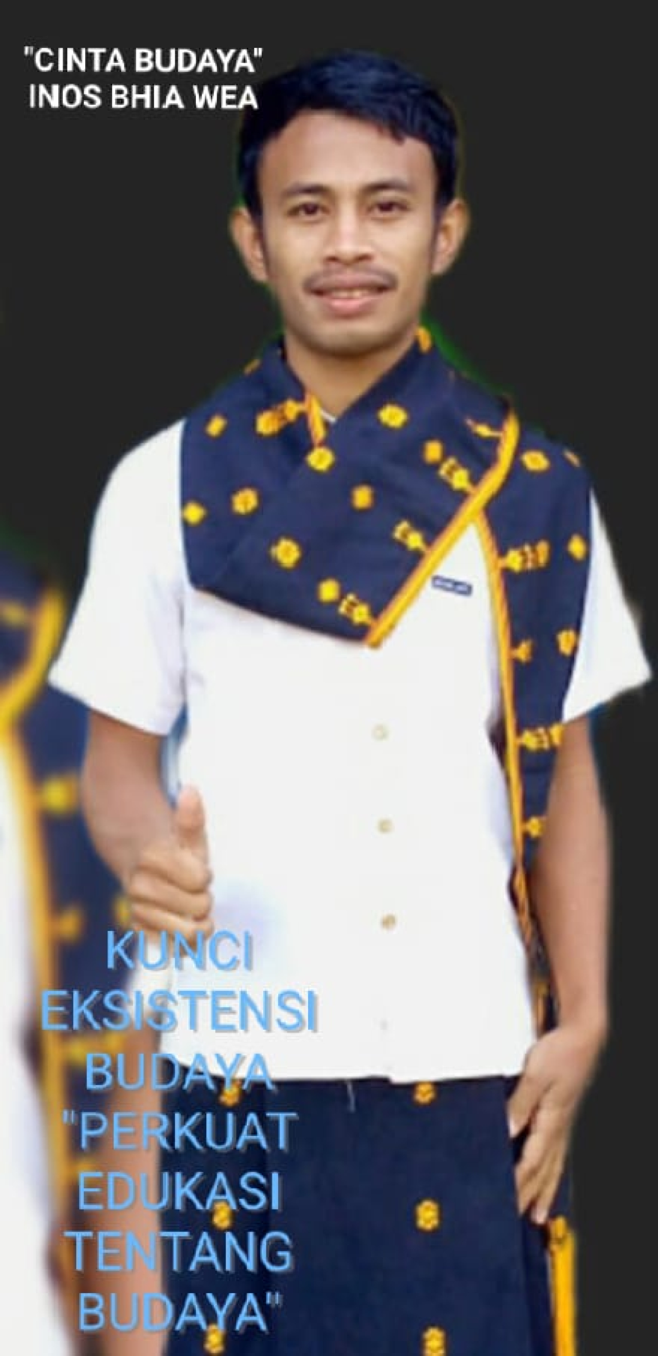 Innosensius Bhia Wea, tokoh pemuda Desa Rowa (foto : yasin_beritaformat.com)
