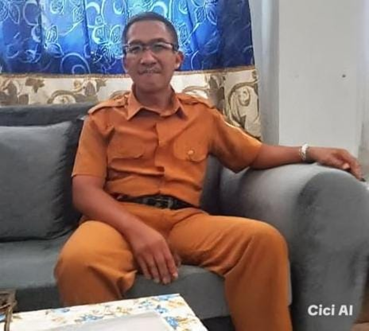 Kepala SMA Negeri 1 Tojo Una-Una, Muhammad Ainul Hamid (foto : ashari_beritaformat.com)