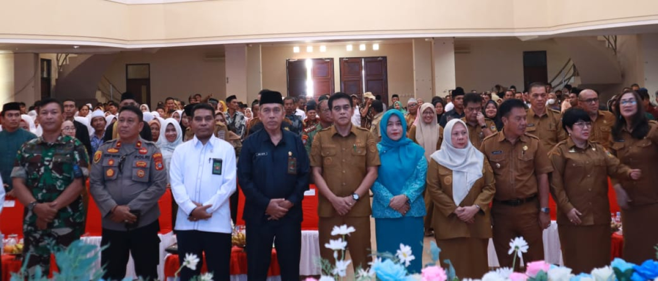 Polres Parigimoutong bersama Forkopimda Kabupaten Parigimoutong dan OPD Dinas Kependudukan dan Pencatatan Sipil saat melaunching program nikah masal dan adminduk ( foto : asri_beritaformat.com)