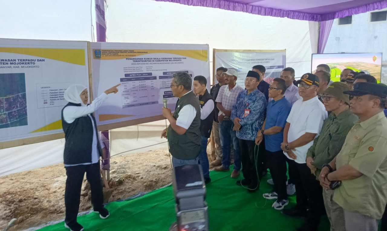 Khofifah saat memberikan arahan terkait pembangunan kawasan terpadu dan terintegrasi (foto : Thoyib_beritaformat)
