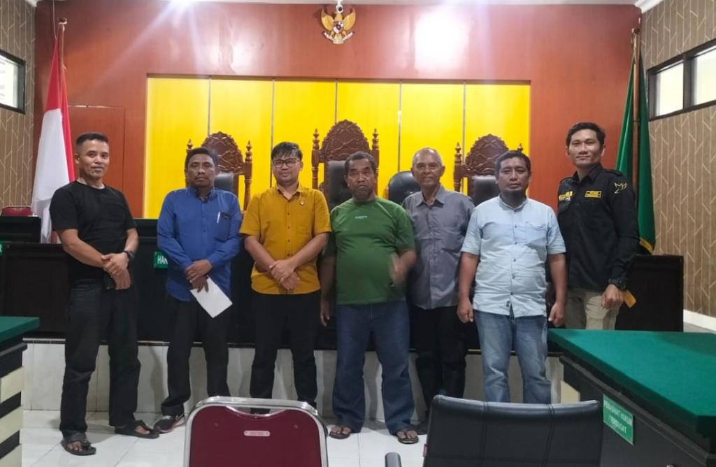 LBH-R sebagai pemohon saat menghadiri sidang gugatan pra-peradilan (foto : anjasman_beritaformat)