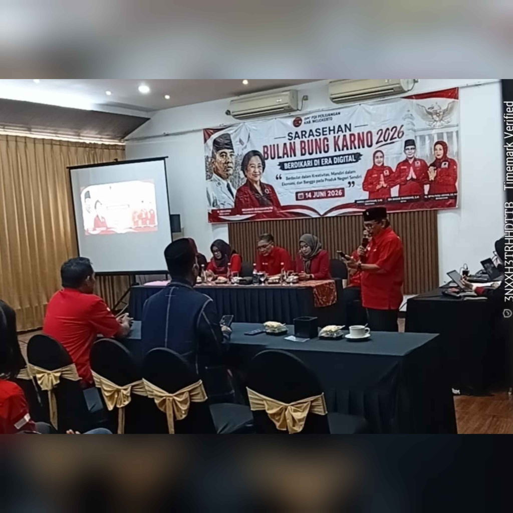 Sarasehan bulan Bung Karno yang di gelar oleh DPC PDIP Kabupaten Mojokerto (foto : bagus_beritaformat)