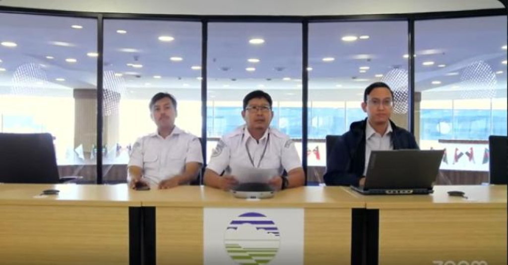 Kepala BMKG bersama sejumlah ahli saat menyampaikan informasi awal pemicu gempa di Palu (foto : Anjasman_beritaformat)