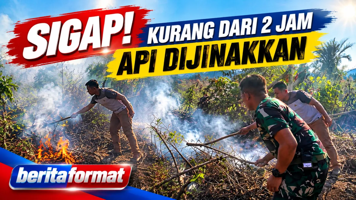 Wadan Yonif TP 918/MM bersama anggota dengan peralatan seadanya berusaha memadamkan api di kebun terbengkalai (foto : asri_beritaformat)